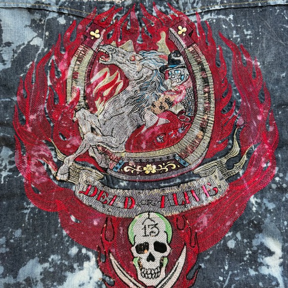 Ed Hardy Mens XXXL Acid Wash Denim Sleeveless Shirt Dead or Alive Skull Blue - Picture 9 of 11